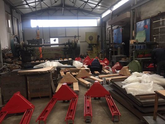 CE 2t Cân bằng xe tải thép nhẹ với phanh tay